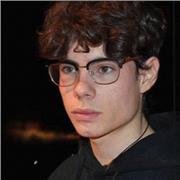 Estudiante de Barcelona con castellano nativo busca enseñar a personas con bajo-medio nivel desde adultos extranjeros a niños